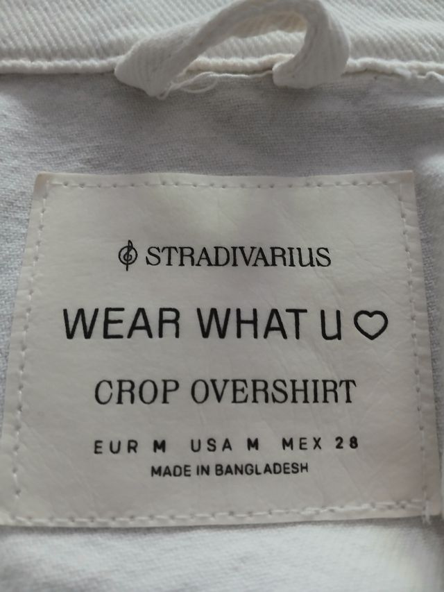 Giacca in denim bianco Stradivarius