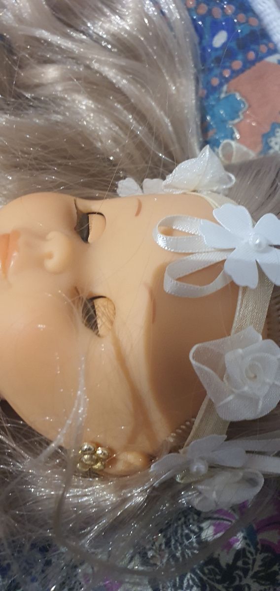 Bambola Nancy Communion: abito bianco