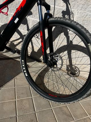 BH Atom 29 eléctrica