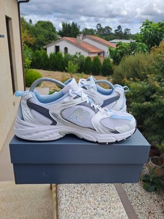 New Balance 530 Azul y Blanco