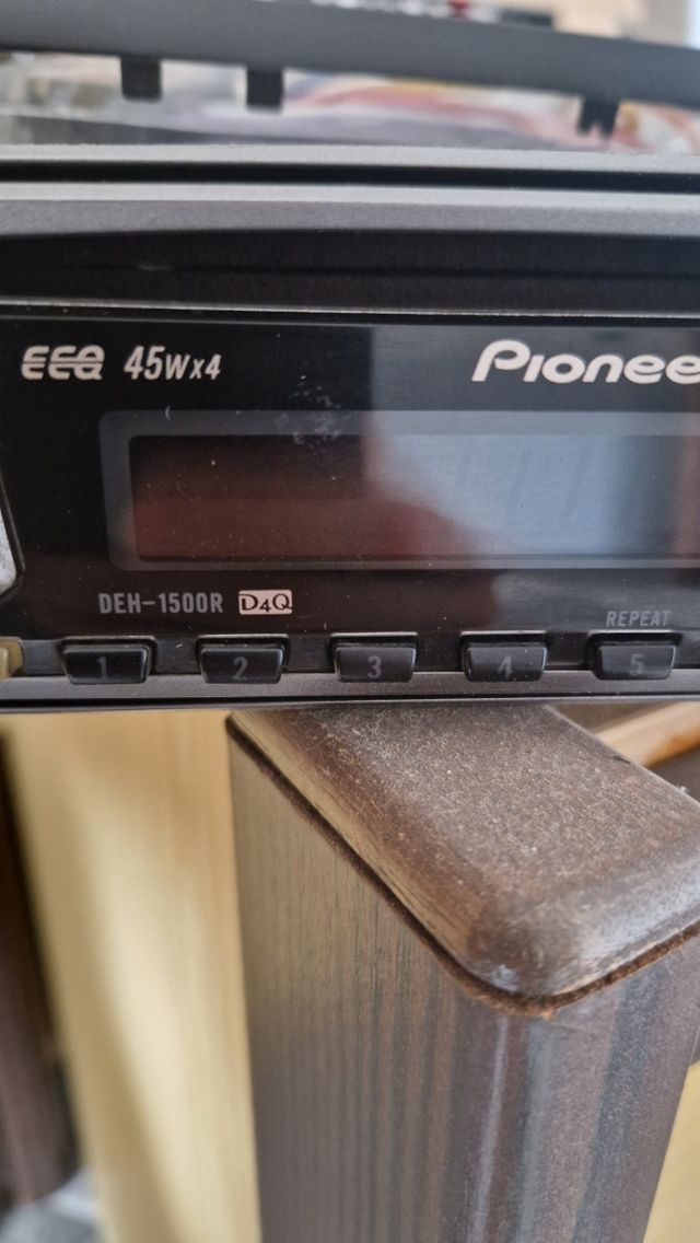 Radio Pioneer DEH-1500R 