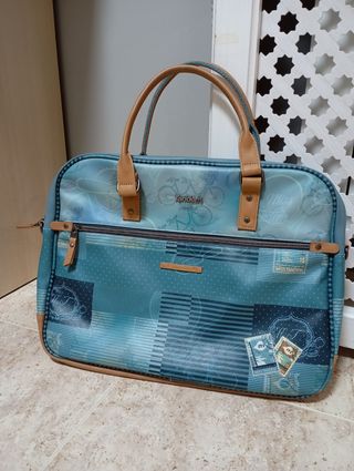 Maletín ordenador portátil + regalo