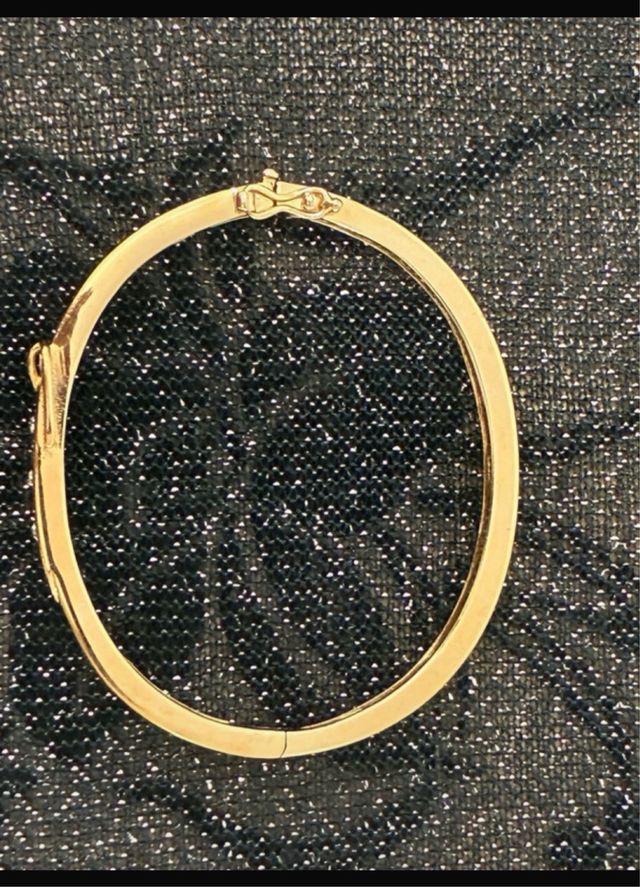 Pulsera dorada Cinturón