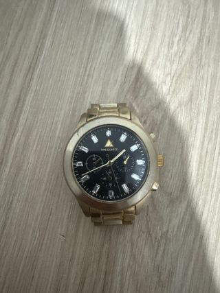 Reloj ASOS dorado y negro