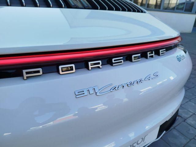 Porsche 911 Carrera 4S Coupe 331 kW (450 CV)