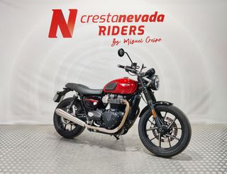 Triumph STREET TWIN