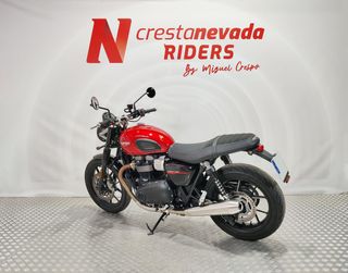 Triumph STREET TWIN