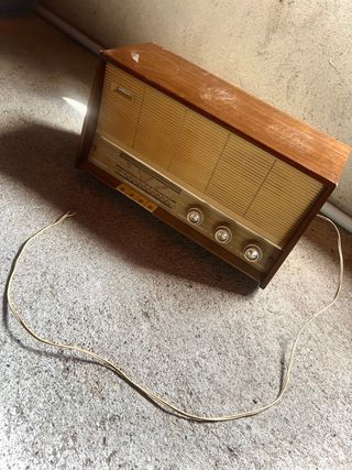 Radio Philips Vintage de madera antigua retro