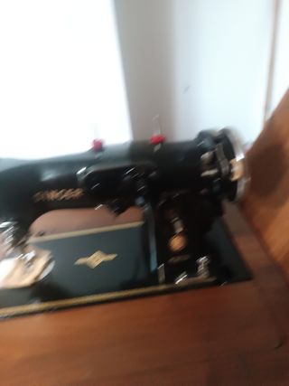 Máquina coser Singer antigua