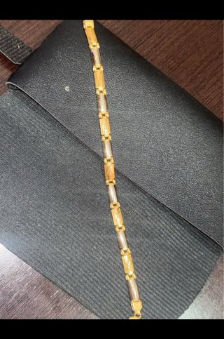 Pulsera oro blanco y amarillo 18k
pesa 13 gramos 