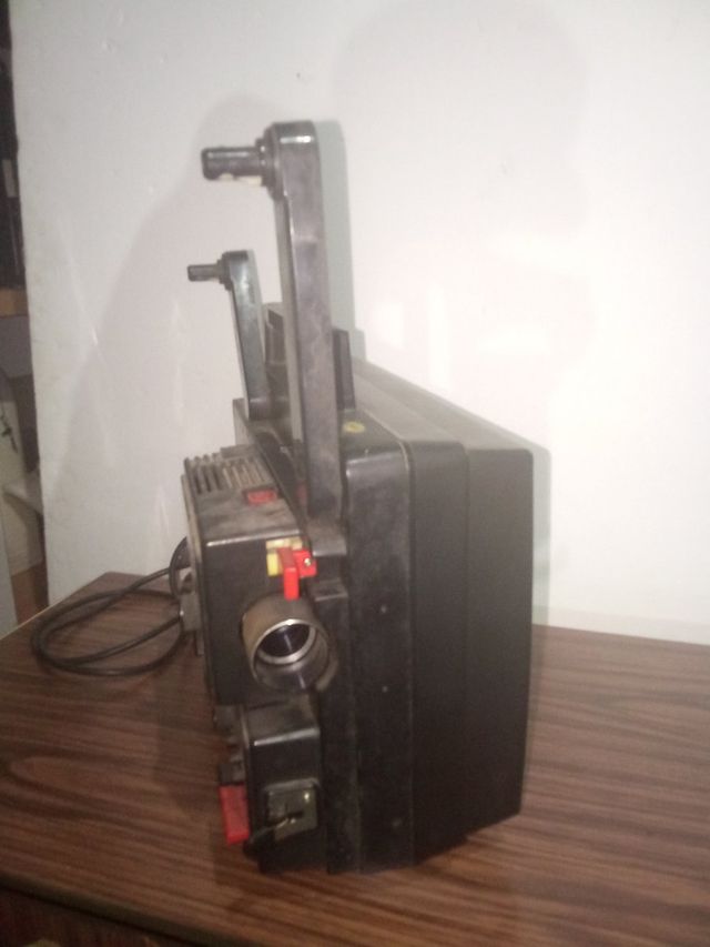 PROYECTOR YELCO DS-810MT