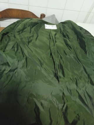 Chaqueta- brazer de color verde oliva 