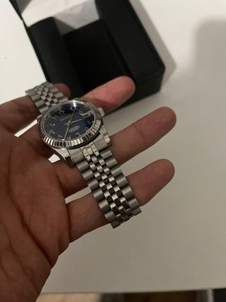 Seikomod datejust árabe 
