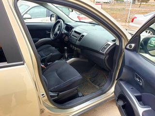 Mitsubishi Outlander 2008