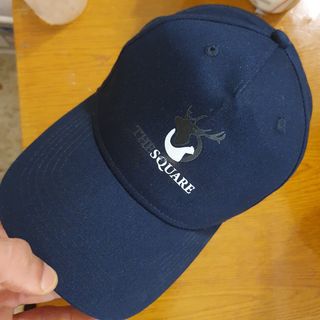 Gorra negra The Square - Nueva