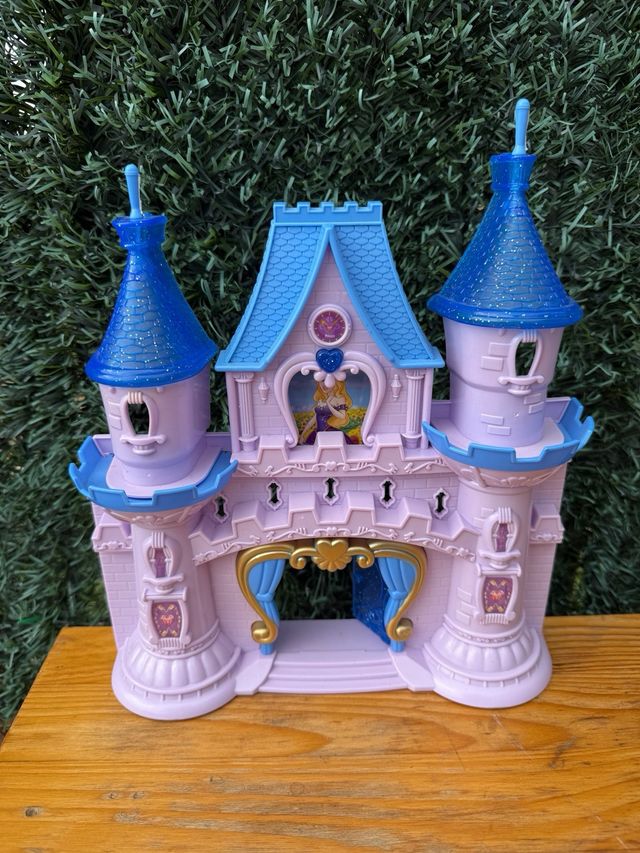 Castillo musical iluminado