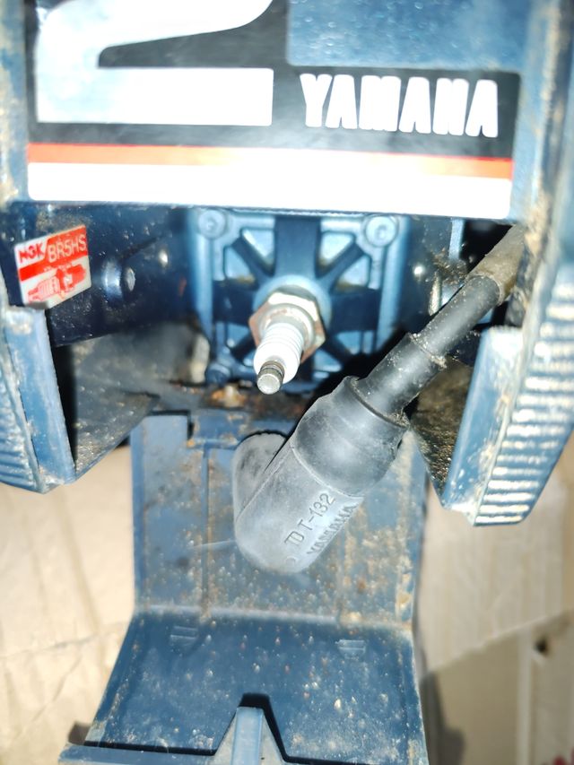 Motor fueraborda Yamaha 2cv FUNCIONANDO