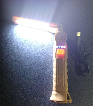 Luz trabajo recargable Macrocosm G51