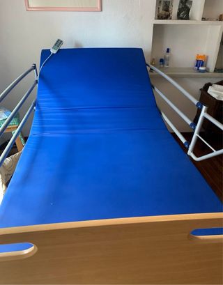 Cama articulada + colchón antiescaras