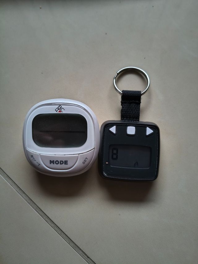 Due contapassi e Timer da Polso decathlon