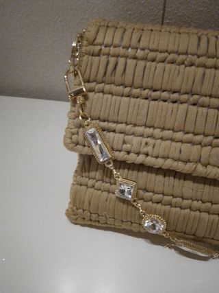 Pochette beige fatta a mano 
