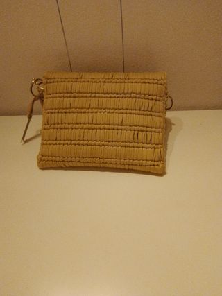 Pochette beige fatta a mano 