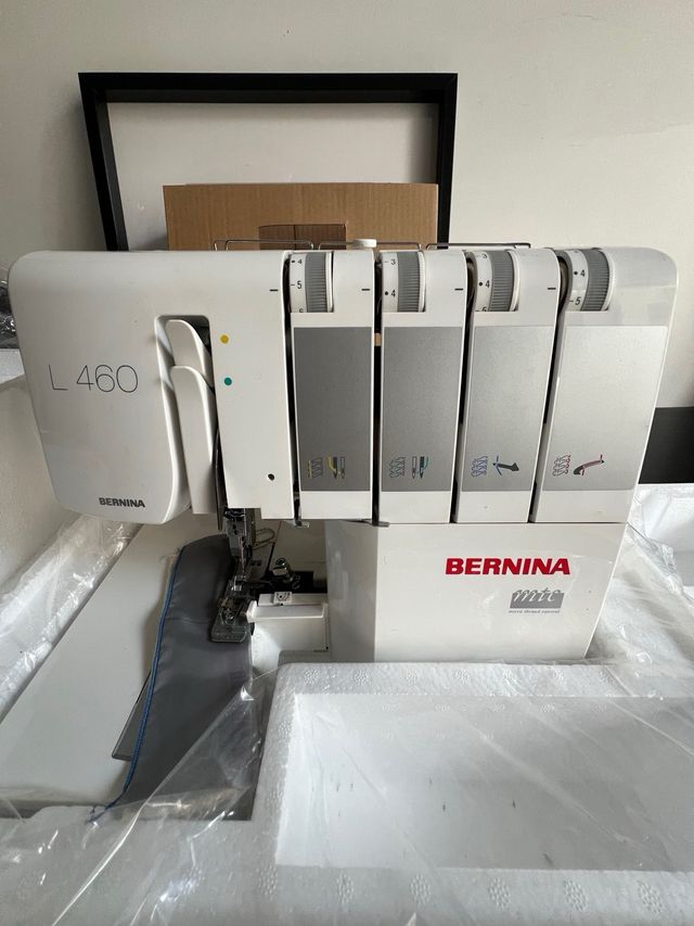 Bernina L460 Taglia e cuci