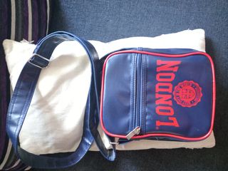 Bolso bandolera London azul y rojo