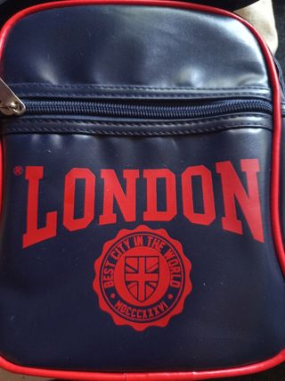 Bolso bandolera London azul y rojo