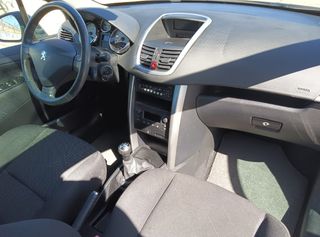 Peugeot 207 2006
