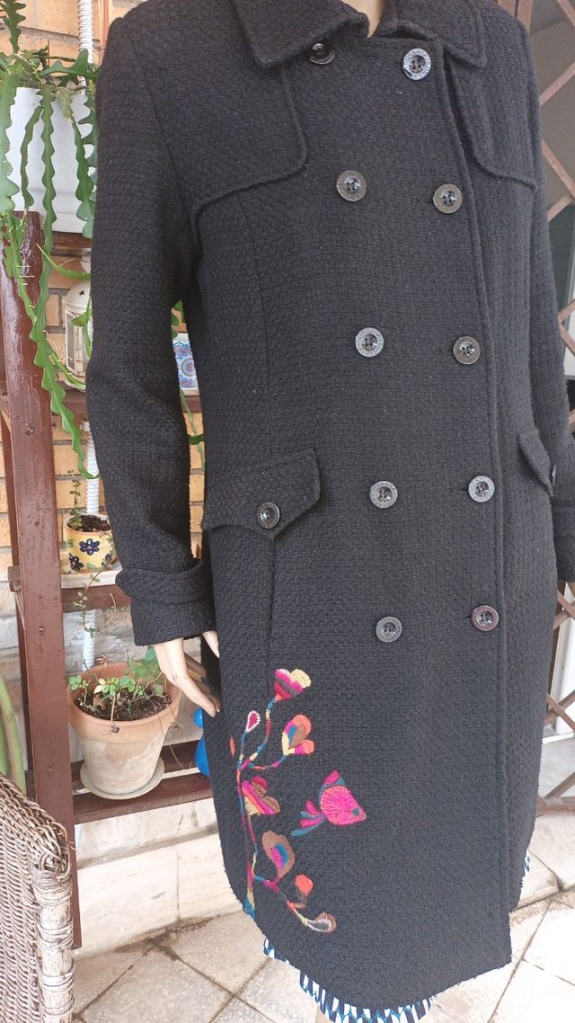 Cappotto Surkana nero doppio petto Tg L