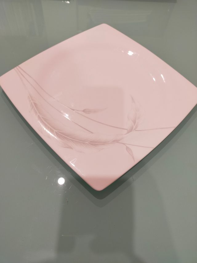 Platos cuadrados porcelana blancos