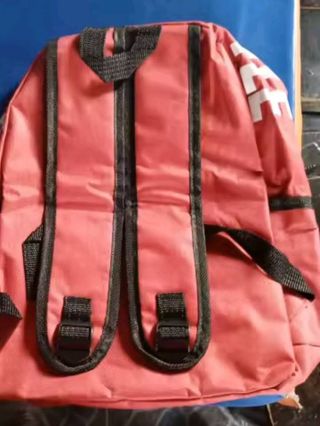 Mochila roja - BE YOUR STYLE