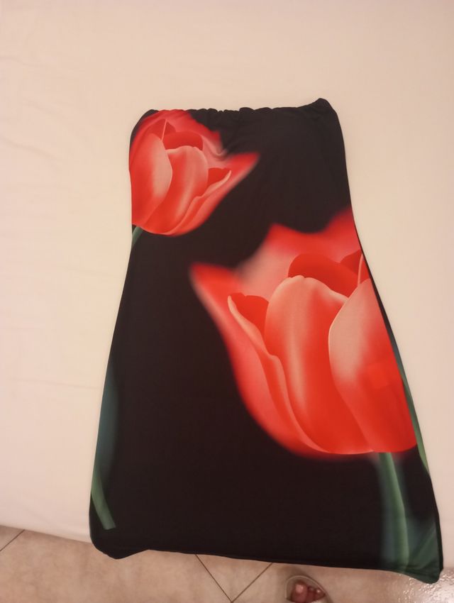 Vestito tubino fiori rossi