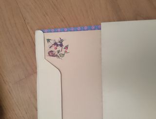 Cartas perfumadas 
Carpetillas sin abrir.