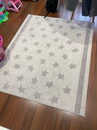 Alfombra estrellas gris-beige
130x160