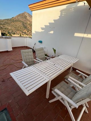 Mesa y sillas terraza - blancas