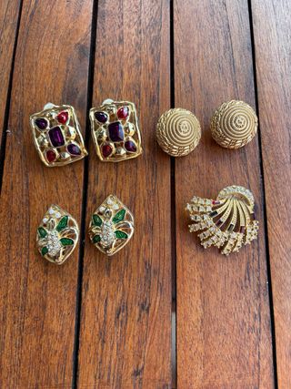 Pendientes y Broche Dorado