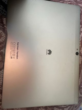 Tablet Huawei blanca muy rápida