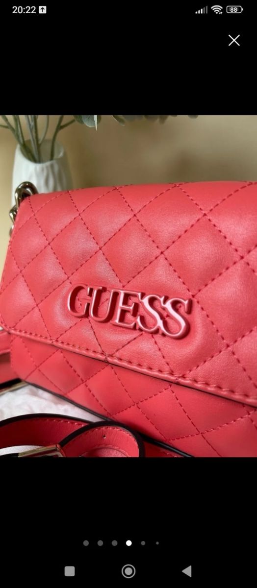 Bolso bandolera Guess rojo