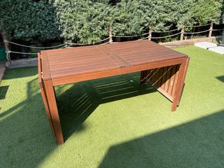 Mesa de jardín de madera marrón,
ampliable 260cm