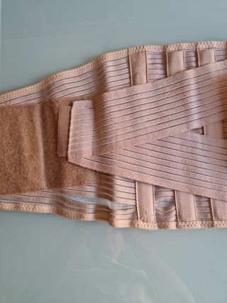 Faja lumbar ortopédica beige