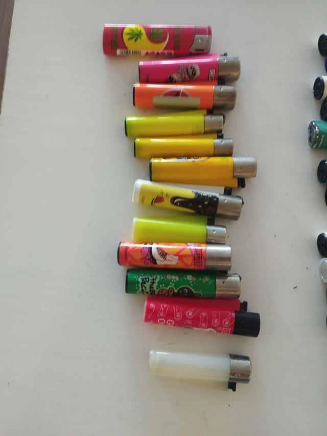 42 Mecheros Clipper + 17 tubos