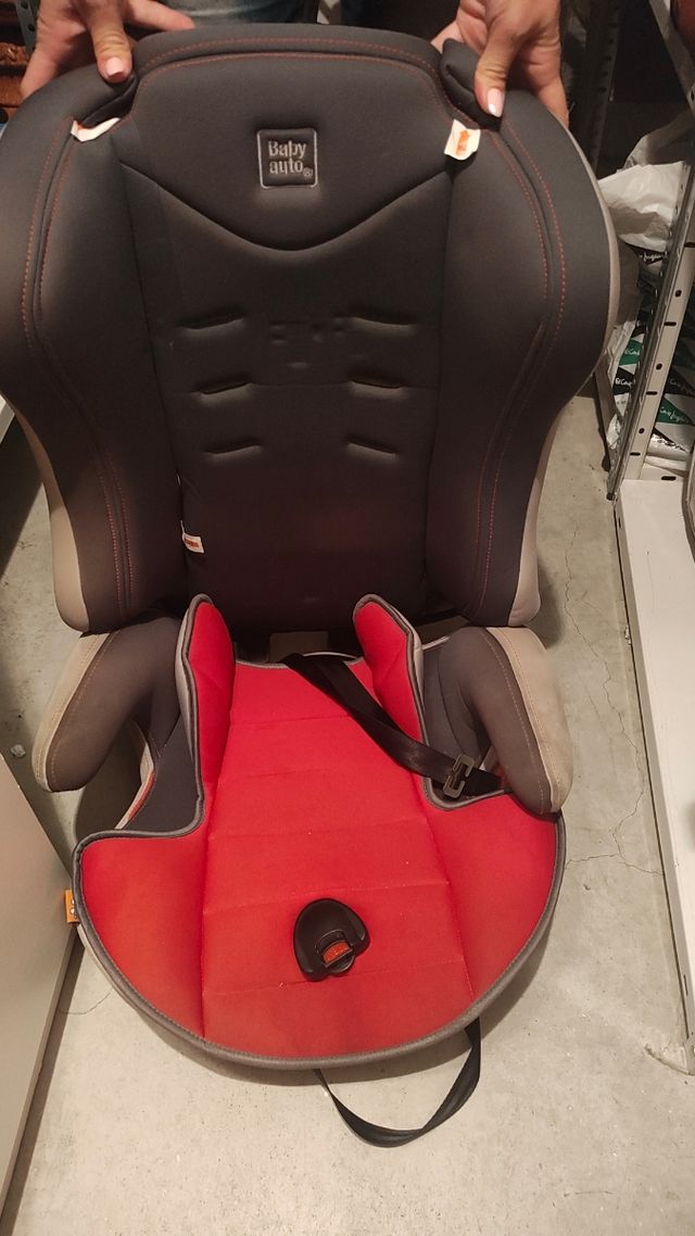 Silla coche Babyauto más barra cama ..muy buen est