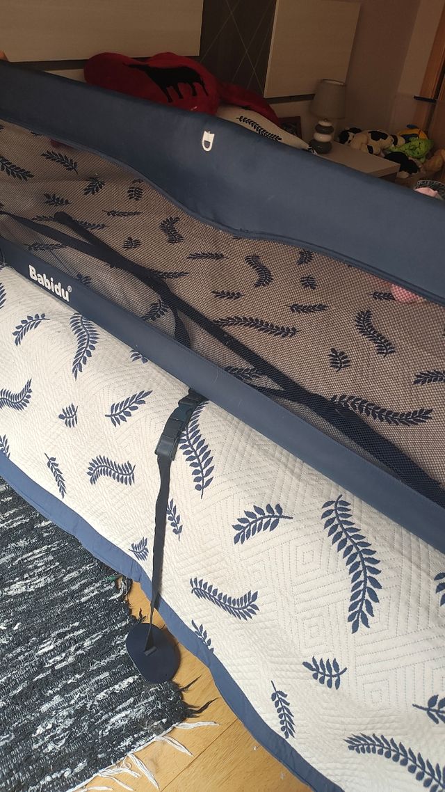 Silla coche Babyauto más barra cama ..muy buen est