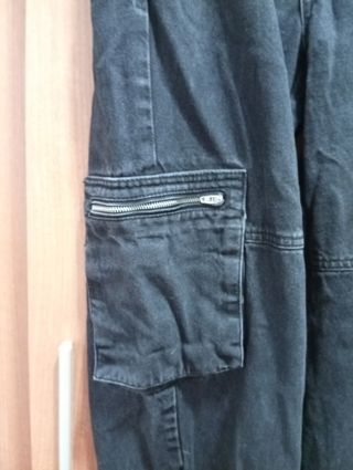Vaqueros negros Stradivarius XS