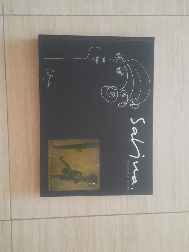 Sabina vinagre y rosas