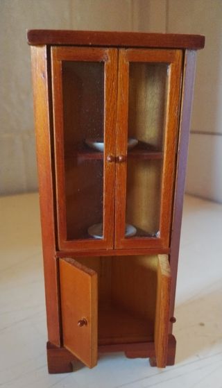 Casa de muñecas: Muebles miniatura