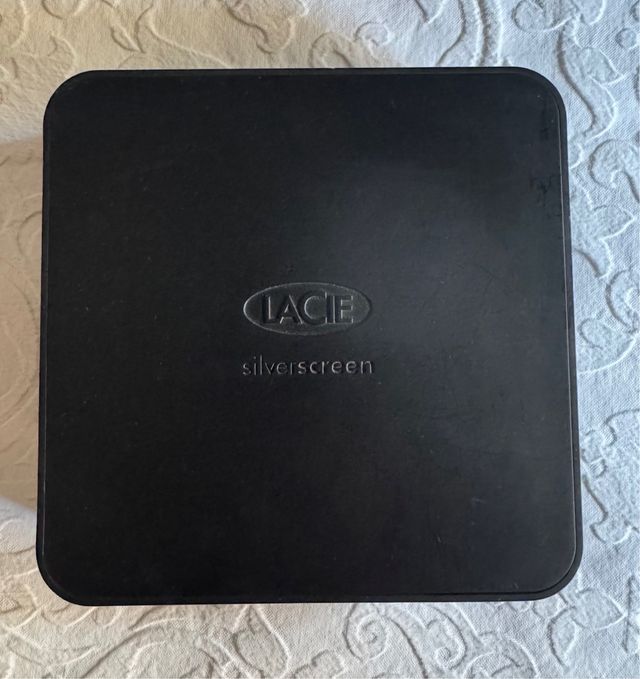 Lacie Silverscreen, Disco multimedia de 300 Gb