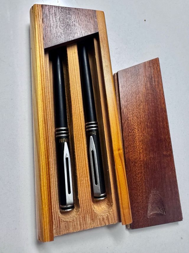 Penna e penna IRIUM - astuccio in legno 